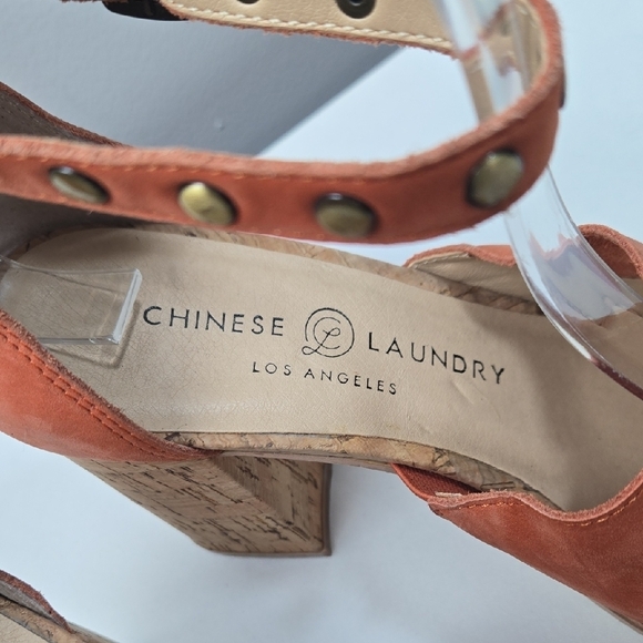 Chinese Laundry Orange and Tan Heels with Chunky Block Heel - Picture 2 of 9